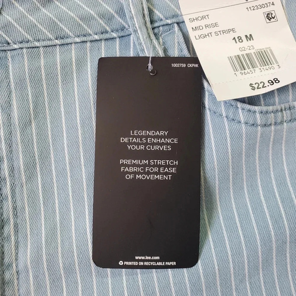 LEE | Mid Rise Short in Light Stripe sz 18M - Picture 4 of 8